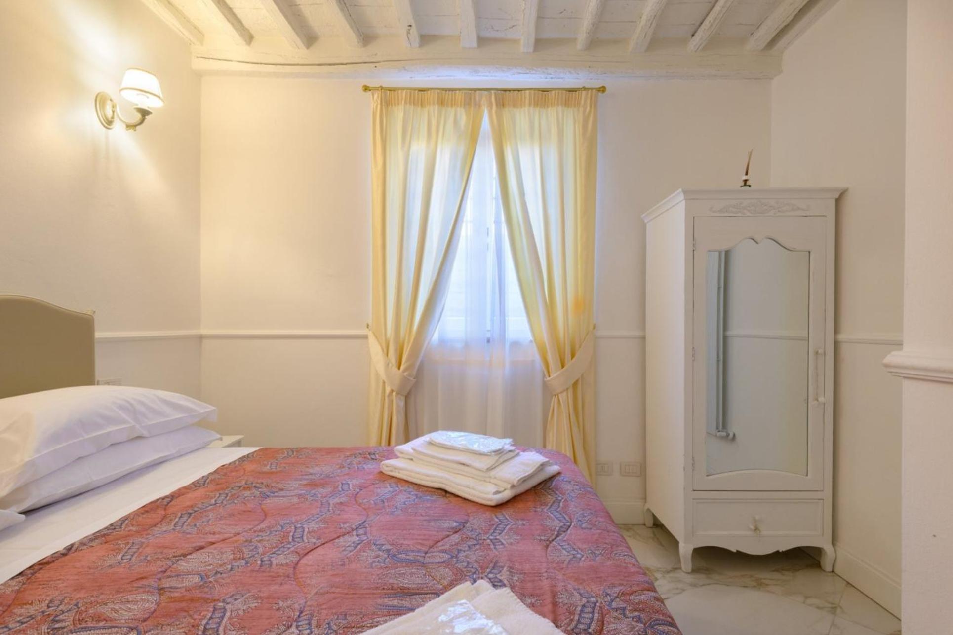 Domus Nannini Spa - L' Arco Di Matteotti Siena Luaran gambar